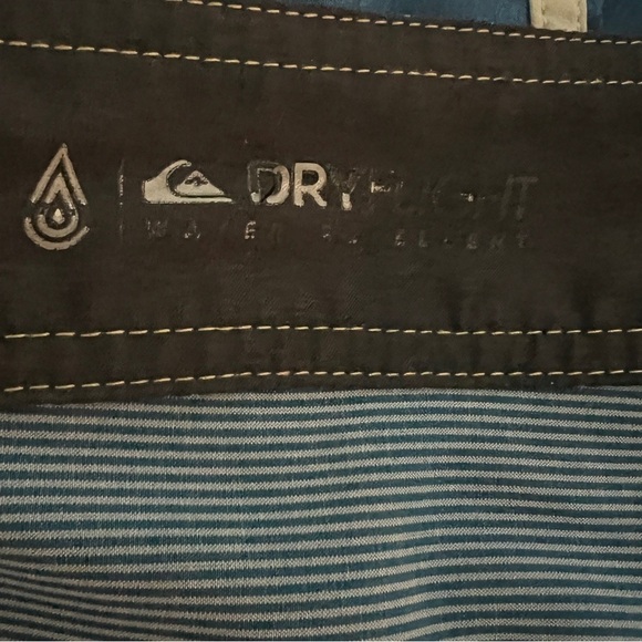 Quicksilver High Line Board Shorts Mens 33 **FLAW - Picture 7 of 11